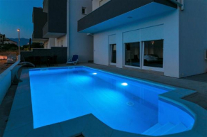Гостиница VIP Deluxe Apartment Jasmina  Новалья